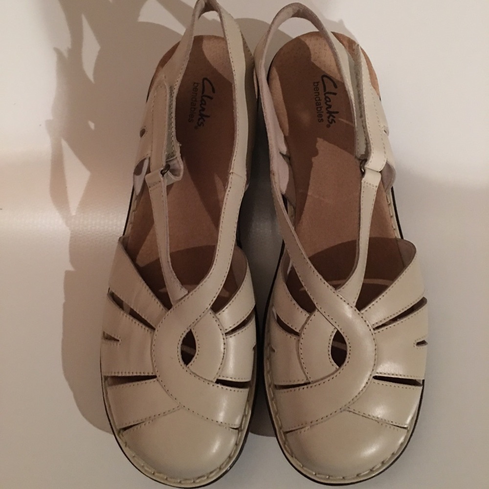 New Clarks leather shoe sz11